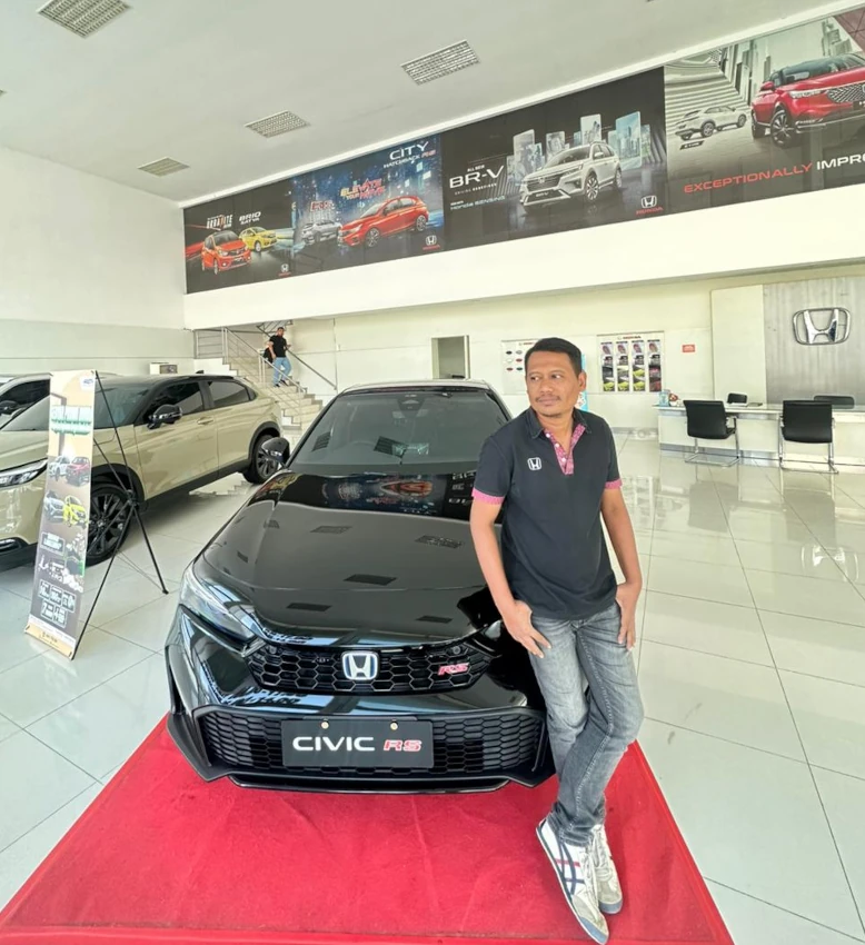 ilham-sales-representative-honda-arista-banda-aceh